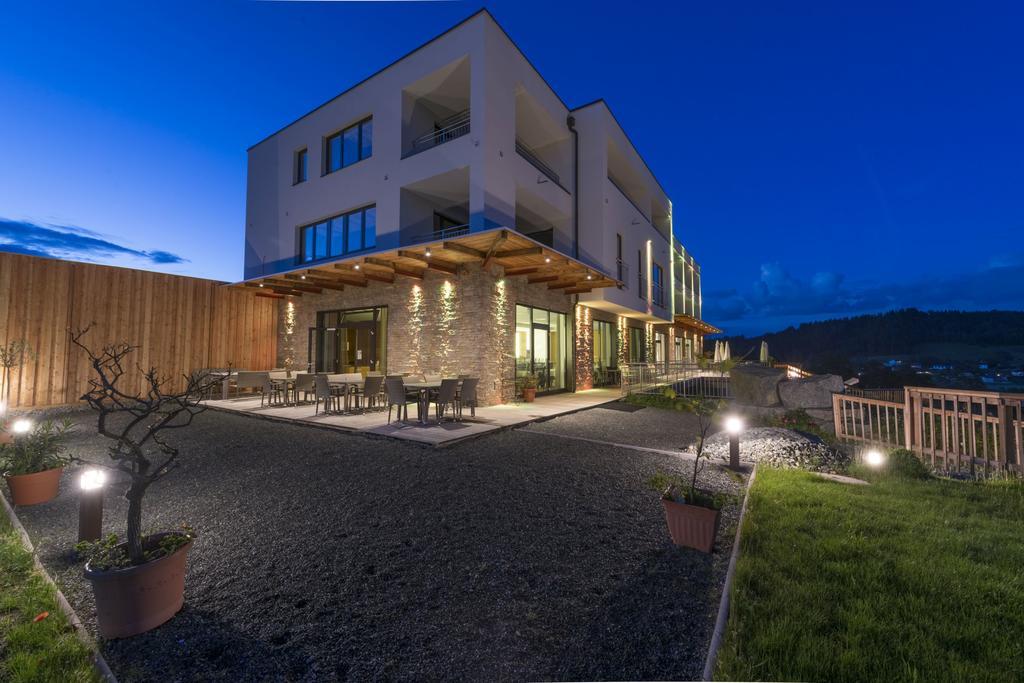 Hotel Trippelgut - Schlafgut Feldkirchen in Kärnten Exterior foto