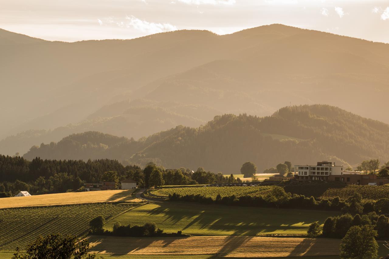 Hotel Trippelgut - Schlafgut Feldkirchen in Kärnten Exterior foto
